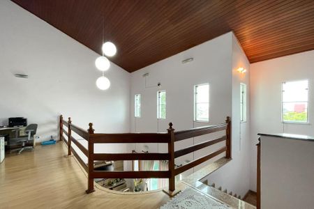 Casa à venda com 289m², 3 quartos e 2 vagasEscritório