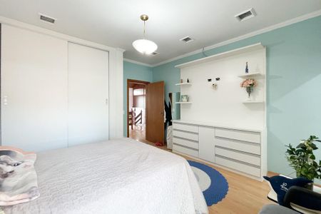 Casa à venda com 289m², 3 quartos e 2 vagasSuíte 2