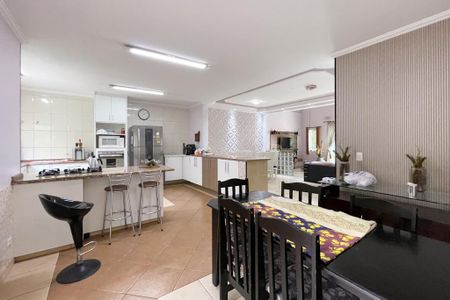 Casa à venda com 289m², 3 quartos e 2 vagasCopa