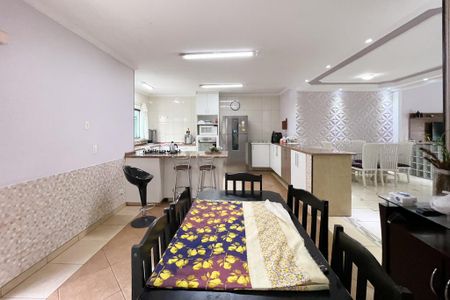 Casa à venda com 289m², 3 quartos e 2 vagasCopa