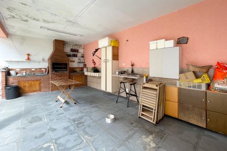 Casa à venda com 289m², 3 quartos e 2 vagasÁrea - Churrasqueira