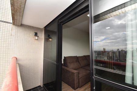 Sacada de apartamento para alugar com 1 quarto, 67m² em Centro, Curitiba