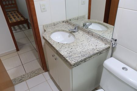 Apartamento para alugar com 80m², 3 quartos e 2 vagasBanheiro Social
