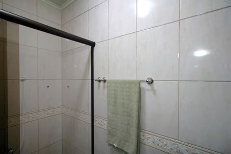 Casa à venda com 160m², 4 quartos e 1 vagaBanheiro