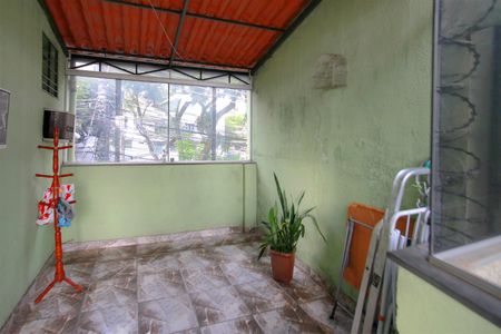 Casa à venda com 160m², 4 quartos e 1 vagaVaranda