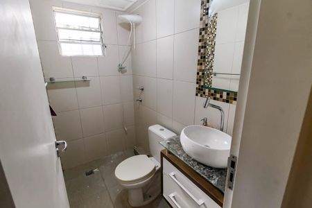 Apartamento para alugar com 46m², 2 quartos e 1 vaga Apartamento para alugar com 46m², 2 quartos e 1 vagaBanheiro