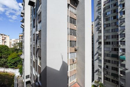 Apartamento à venda com 56m², 2 quartos e 1 vagaSala