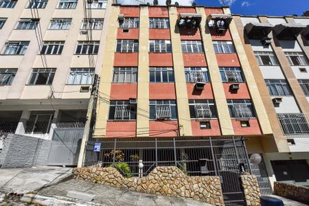 Apartamento à venda com 56m², 2 quartos e 1 vagaFachada