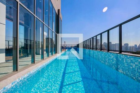 Apartamento à venda com 40m², 1 quarto e sem vagaÁrea comum - Piscina