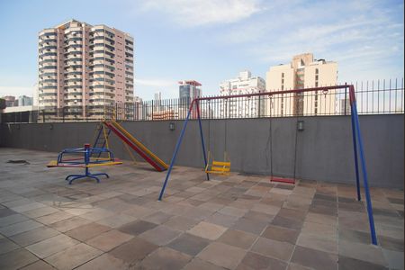 Apartamento à venda com 185m², 3 quartos e 1 vaga Apartamento à venda com 185m², 3 quartos e 1 vagaÁrea comum - Playground