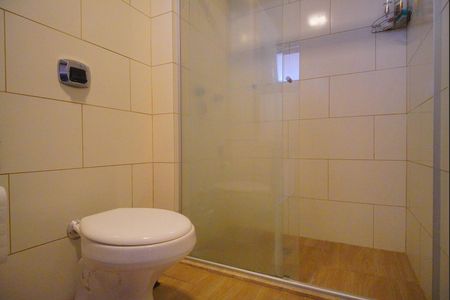 Apartamento à venda com 185m², 3 quartos e 1 vaga Apartamento à venda com 185m², 3 quartos e 1 vagaBanheiro da Suíte