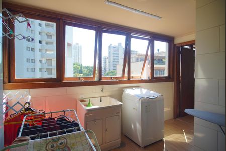 Apartamento à venda com 185m², 3 quartos e 1 vaga Apartamento à venda com 185m², 3 quartos e 1 vagaÁrea de Serviço