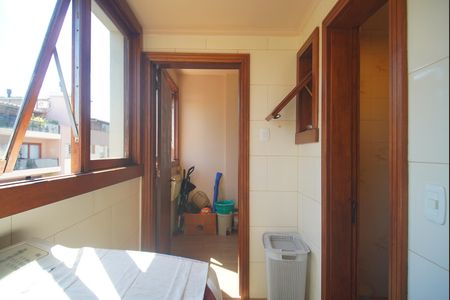 Apartamento à venda com 185m², 3 quartos e 1 vaga Apartamento à venda com 185m², 3 quartos e 1 vagaÁrea de Serviço