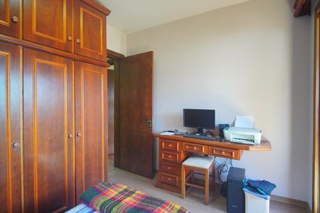 Apartamento à venda com 185m², 3 quartos e 1 vaga Apartamento à venda com 185m², 3 quartos e 1 vagaQuarto 2