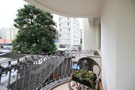 Apartamento à venda com 100m², 3 quartos e 2 vagasVaranda