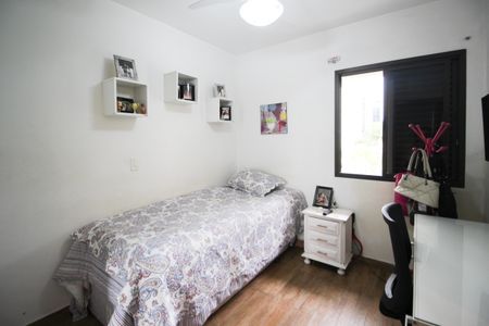 Apartamento à venda com 100m², 3 quartos e 2 vagasSuíte 2