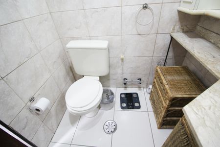 Apartamento à venda com 100m², 3 quartos e 2 vagasBanheiro da Suíte 1