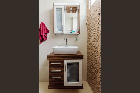 Apartamento para alugar com 88m², 2 quartos e sem vagaBanheiro