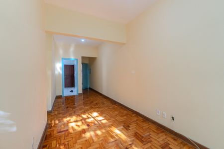 Apartamento para alugar com 120m², 3 quartos e sem vagaSala