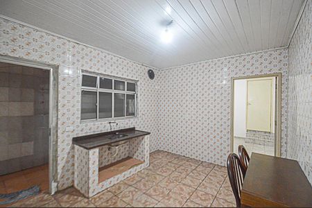 Casa à venda com 100m², 2 quartos e 2 vagasCozinha