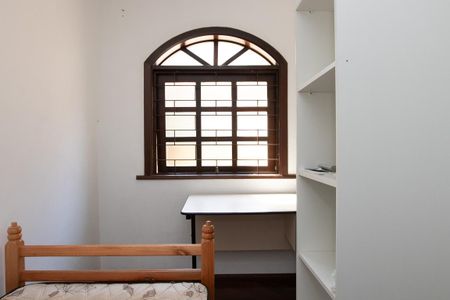 Casa para alugar com 580m², 9 quartos e 6 vagas Casa para alugar com 580m², 9 quartos e 6 vagasQuarto 9