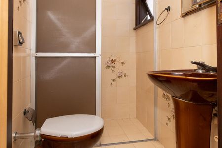 Casa para alugar com 580m², 9 quartos e 6 vagas Casa para alugar com 580m², 9 quartos e 6 vagasBanheiro da Suíte 3
