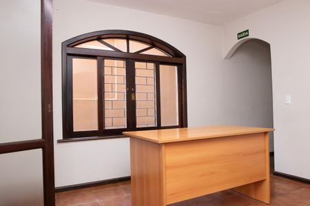 Casa para alugar com 580m², 9 quartos e 6 vagas Casa para alugar com 580m², 9 quartos e 6 vagasSala de Jantar