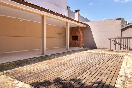 Casa para alugar com 580m², 9 quartos e 6 vagas Casa para alugar com 580m², 9 quartos e 6 vagasÁrea comum - Piscina