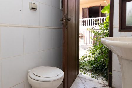 Casa para alugar com 580m², 9 quartos e 6 vagas Casa para alugar com 580m², 9 quartos e 6 vagasBanheiro de serviço
