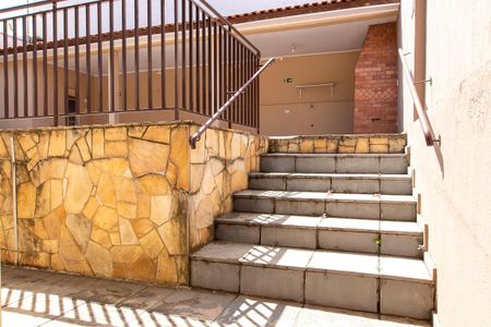 Casa para alugar com 580m², 9 quartos e 6 vagas Casa para alugar com 580m², 9 quartos e 6 vagasÁrea comum