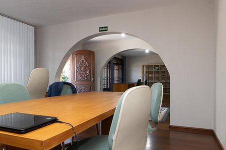 Casa para alugar com 580m², 9 quartos e 6 vagas Casa para alugar com 580m², 9 quartos e 6 vagasSala 1