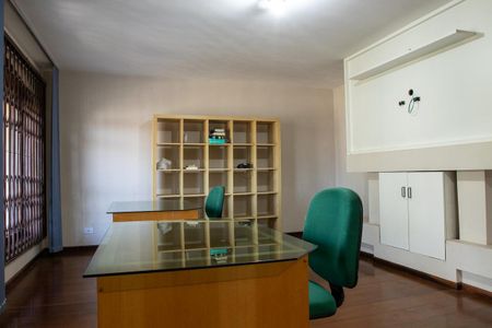 Casa para alugar com 580m², 9 quartos e 6 vagas Casa para alugar com 580m², 9 quartos e 6 vagasSala
