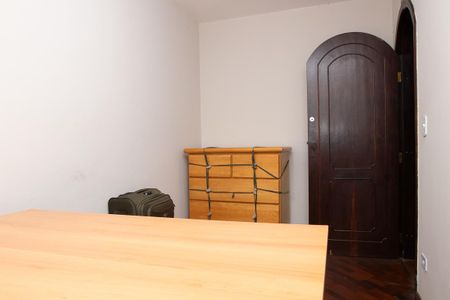 Casa para alugar com 580m², 9 quartos e 6 vagas Casa para alugar com 580m², 9 quartos e 6 vagasQuarto 2