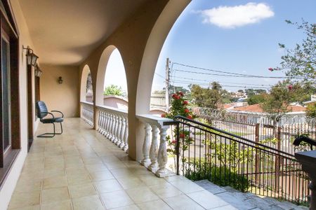 Casa para alugar com 580m², 9 quartos e 6 vagas Casa para alugar com 580m², 9 quartos e 6 vagasÁrea comum