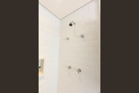 Studio para alugar com 29m², 1 quarto e 1 vaga Studio para alugar com 29m², 1 quarto e 1 vagaBanheiro