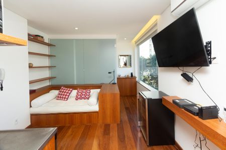 Studio para alugar com 29m², 1 quarto e 1 vaga Studio para alugar com 29m², 1 quarto e 1 vagaStudio