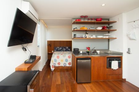 Studio para alugar com 29m², 1 quarto e 1 vaga Studio para alugar com 29m², 1 quarto e 1 vagaStudio