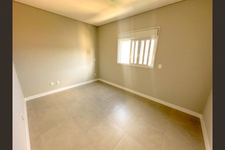 Apartamento para alugar com 70m², 2 quartos e 1 vagaSuíte