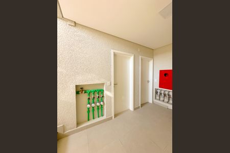 Apartamento para alugar com 70m², 2 quartos e 1 vagaHall social