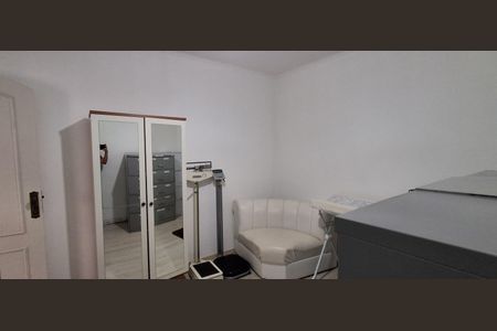 Casa à venda com 280m², 4 quartos e 2 vagasEscritório