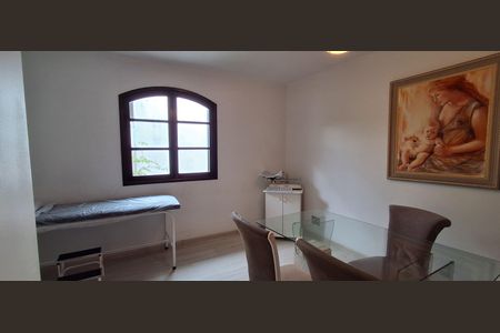 Casa à venda com 280m², 4 quartos e 2 vagasQuarto 2