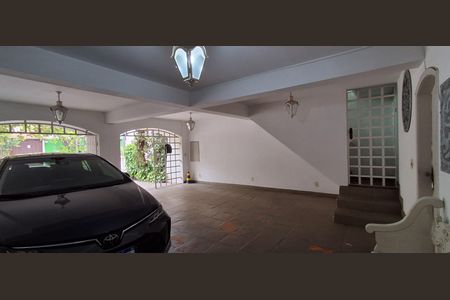 Casa à venda com 280m², 4 quartos e 2 vagasGaragem