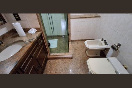 Casa à venda com 280m², 4 quartos e 2 vagasBanheiro Suíte