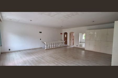 Casa à venda com 280m², 4 quartos e 2 vagasÁrea comum - Salão