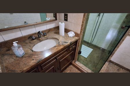 Casa à venda com 280m², 4 quartos e 2 vagasBanheiro Suíte