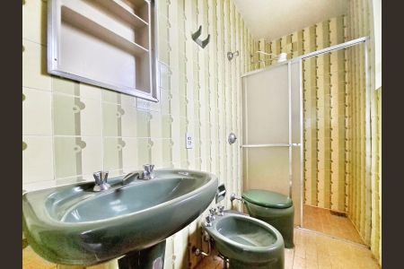 Apartamento à venda com 90m², 3 quartos e 1 vaga Apartamento à venda com 90m², 3 quartos e 1 vagaBanheiro