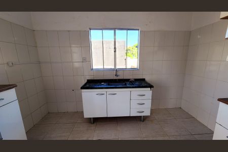 Casa para alugar com 130m², 2 quartos e 1 vaga Casa para alugar com 130m², 2 quartos e 1 vagaCozinha
