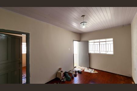 Casa para alugar com 130m², 2 quartos e 1 vaga Casa para alugar com 130m², 2 quartos e 1 vagaSala