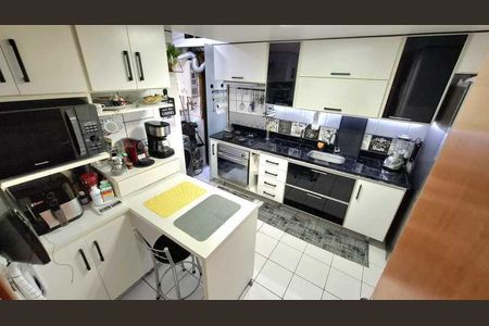 Apartamento à venda com 83m², 3 quartos e 1 vaga