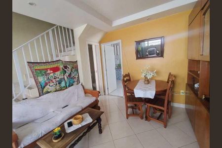 Casa de condomínio à venda com 71m², 2 quartos e 1 vaga